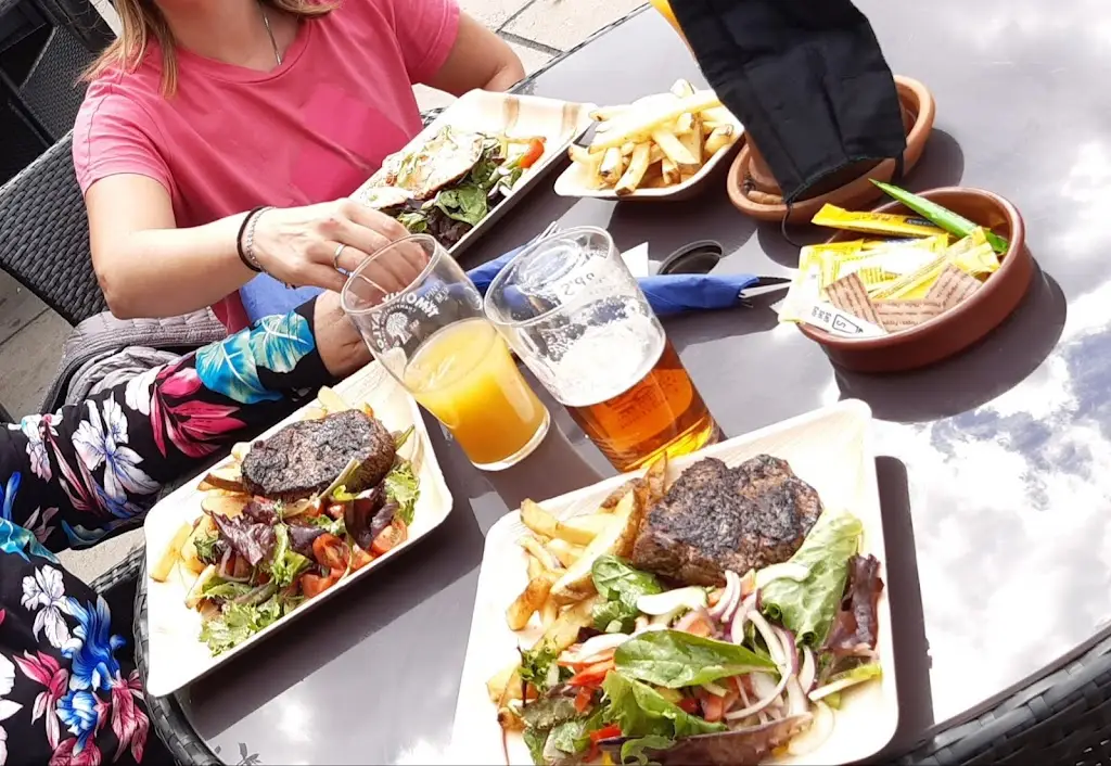 Menu_Axe and Compass_Hemingford Grey_image_6