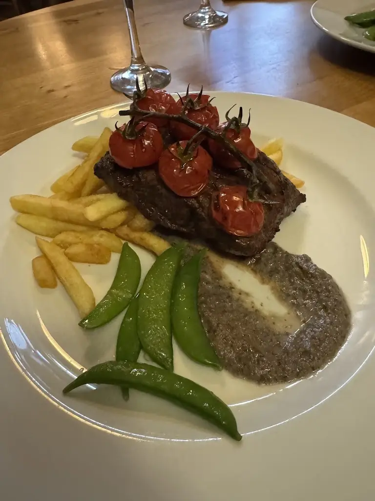 Axe and Compass_Hemingford Grey_slider_image_3