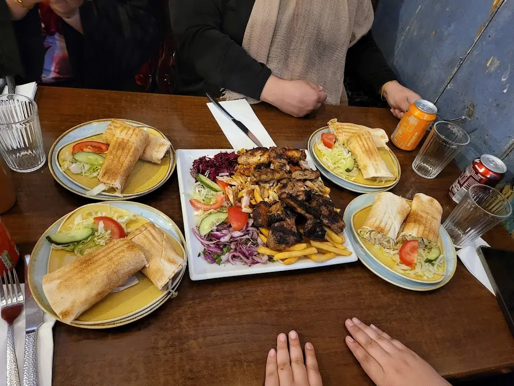 Irfan Shah_Yalla Yalla_Hemel Hempstead_recensione