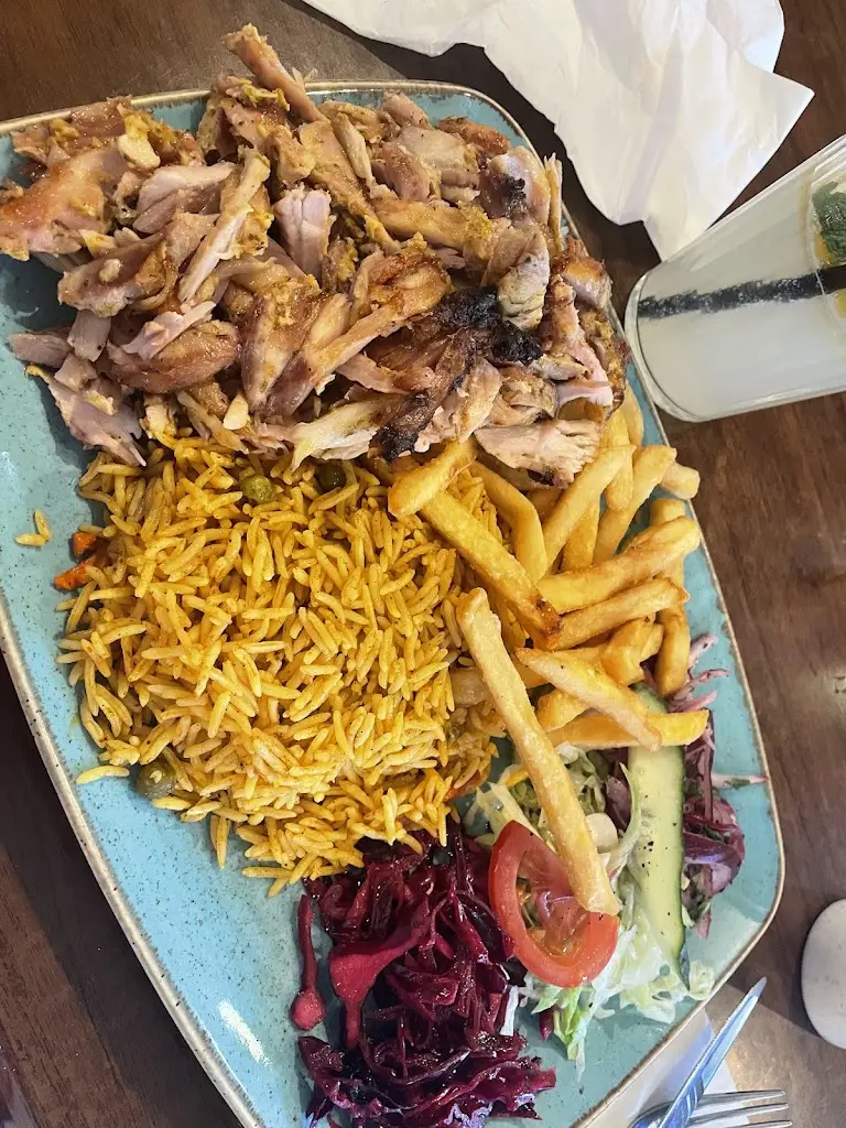 Sarah Mead_Yalla Yalla_Hemel Hempstead_recensione