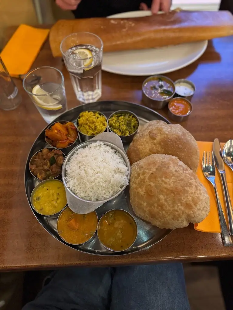 Divya Jobanputra_The Cochin Indian Restaurant_Hemel Hempstead_review