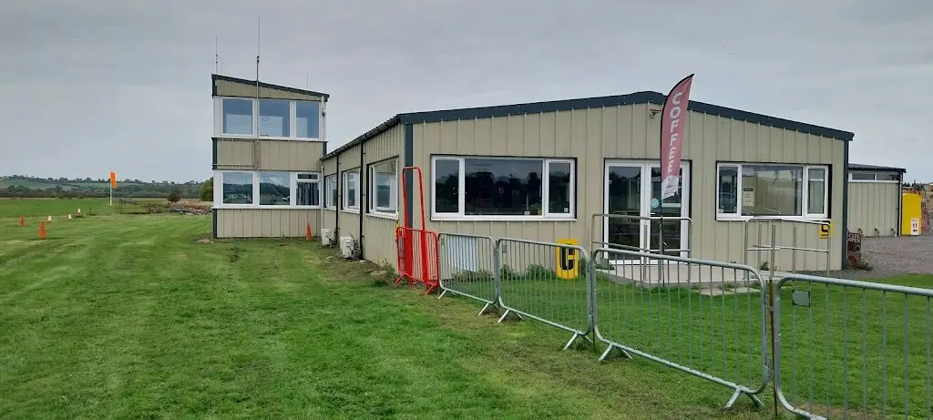 Phil Booth_Henstridge Airfield Clubhouse Cafe_Henstridge_review