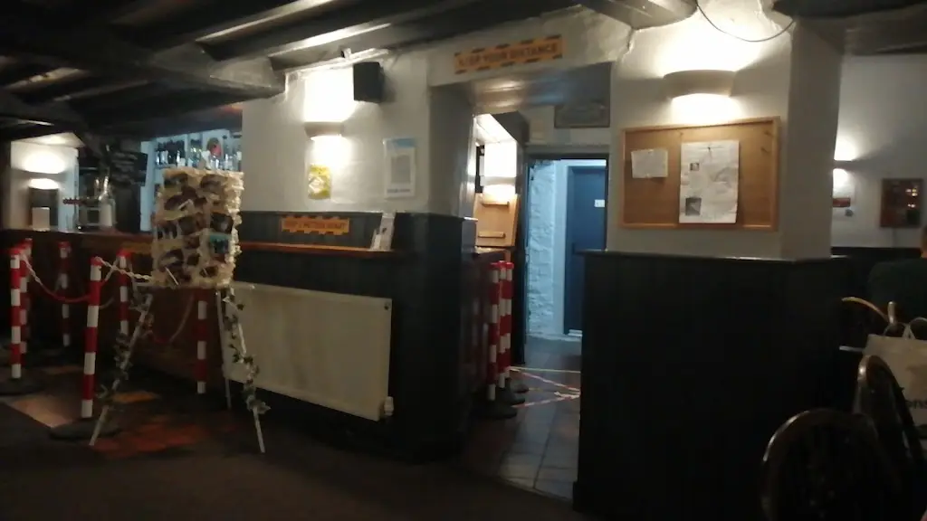 Roy Walker_Bird In Hand_Henstridge_review