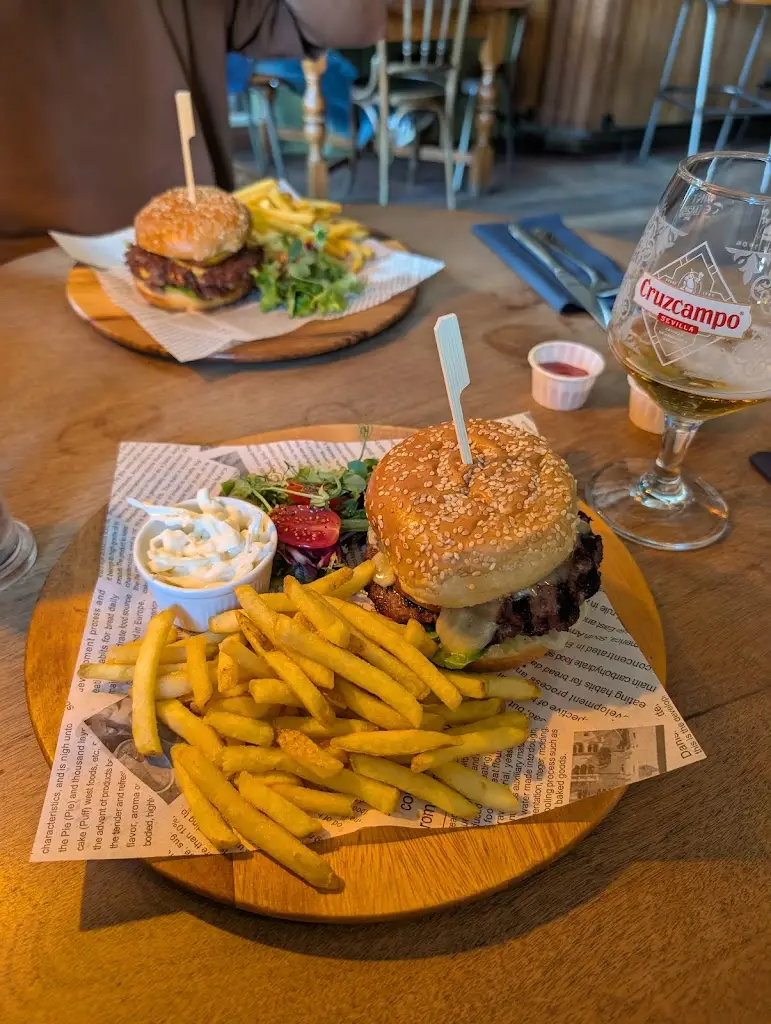 LUCY HOWAT_The Brewer's Arms_Herstmonceux_Bewertung