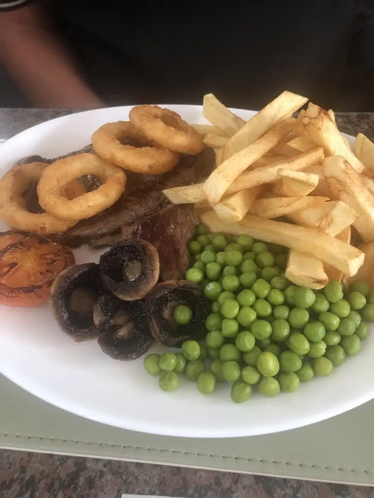 Lorraine Swales_The Kings Head_Hemsby_review