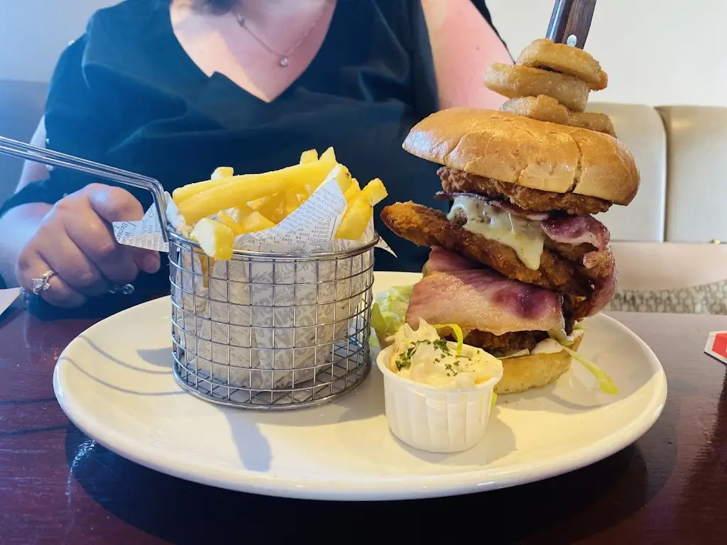 TIS BAR AND GRILL_Hemsby_slider_image_3