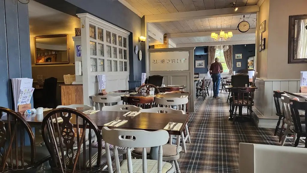 The Five Bells_Henlow_slider_image_1