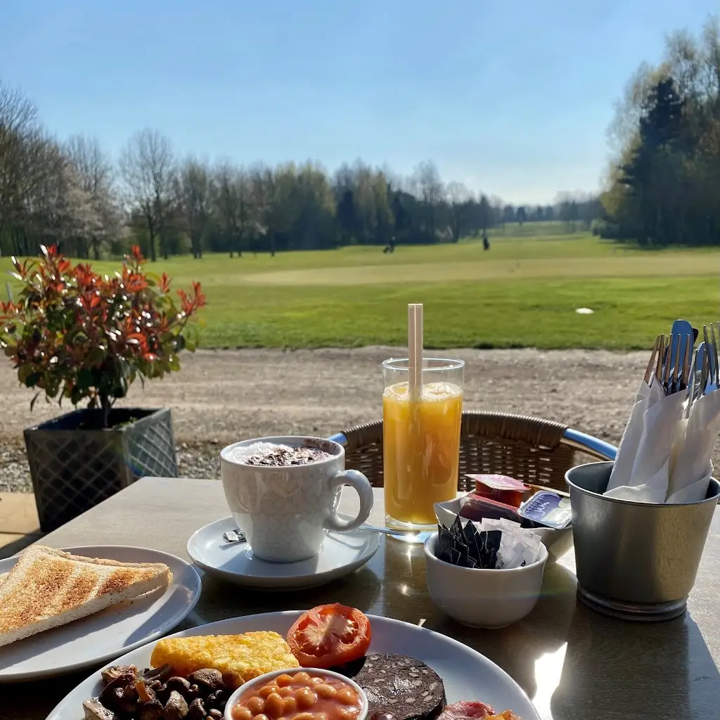 Menu_Fairway Bar & Bistro_Henlow_image_7