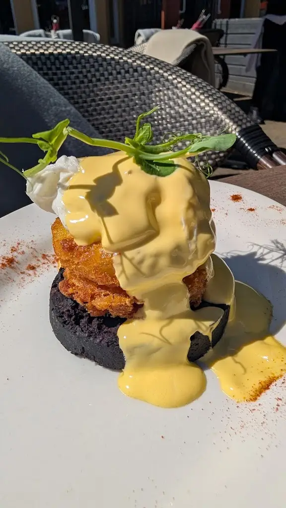 Debbie Ashby_107 Dining Room_Heswall_recensione