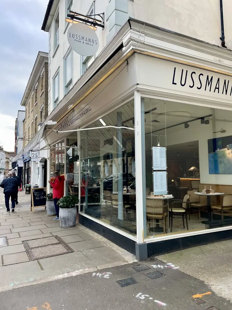 Lussmanns Brasserie ristorante a Hertford
