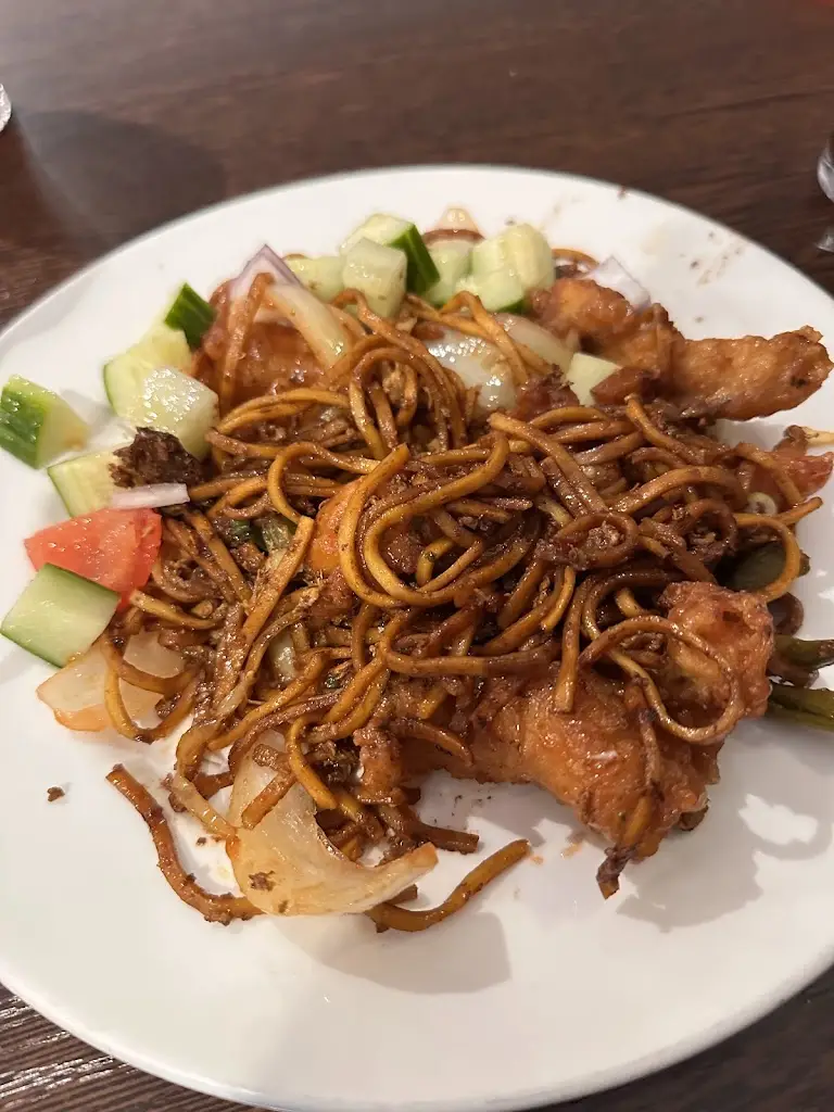 Nicolás Riquelme_Amazing Asia Buffet_Hereford_review
