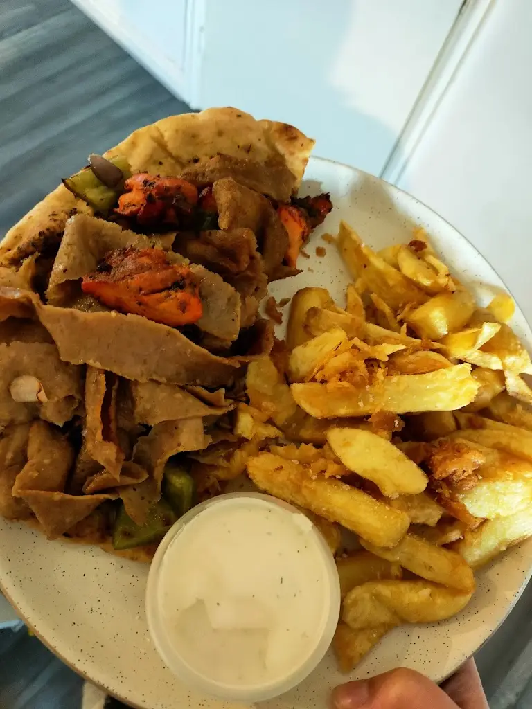 Rebecca Finnerty_Deep Dulai Blue Hetton_Hetton-Le-Hole_review