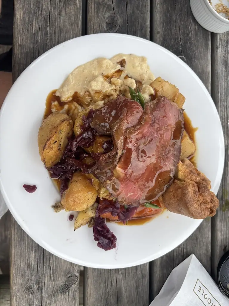 Bianca Pegrume_The Angel on the Bridge_Henley-on-Thames_review