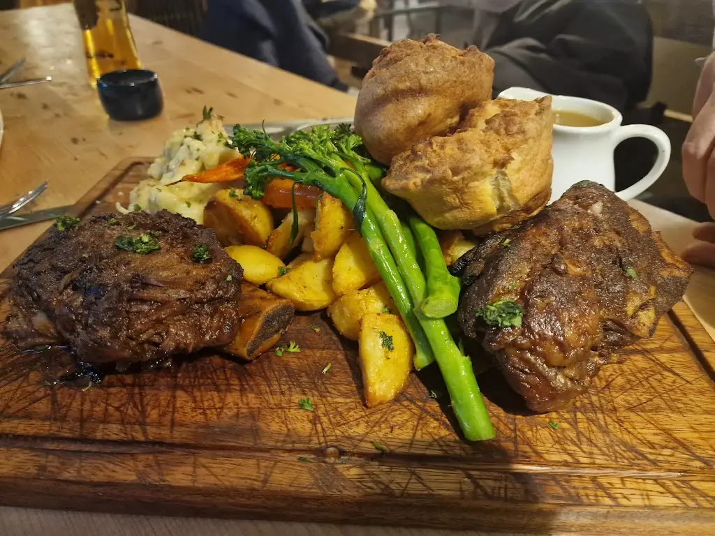 Menu_Hof's Bar and Dining_Henley-on-Thames_image_8