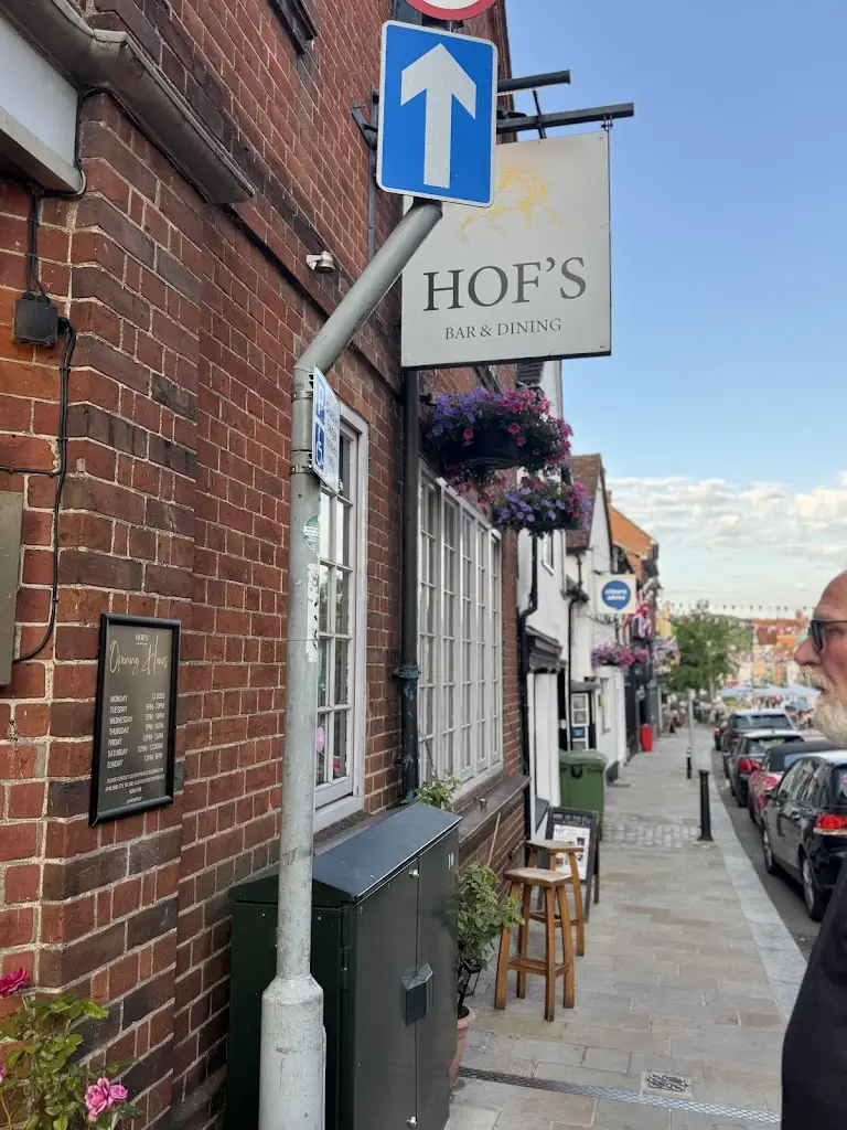 Janet Smith_Hof's Bar and Dining_Henley-on-Thames_review