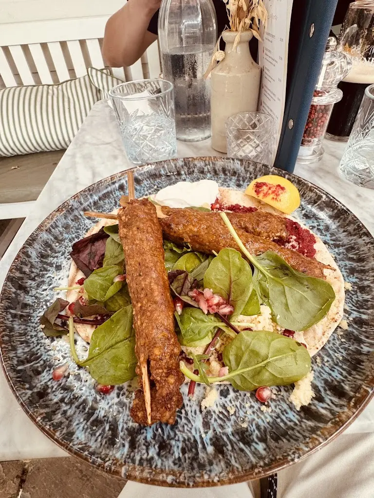 Carmen Wang_The Bull on Bell St_Henley-on-Thames_review