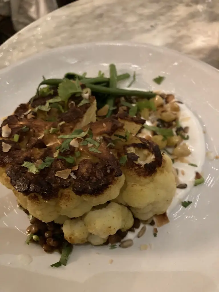 Jay Ambal_Luscombes Restaurant_Henley-on-Thames_review