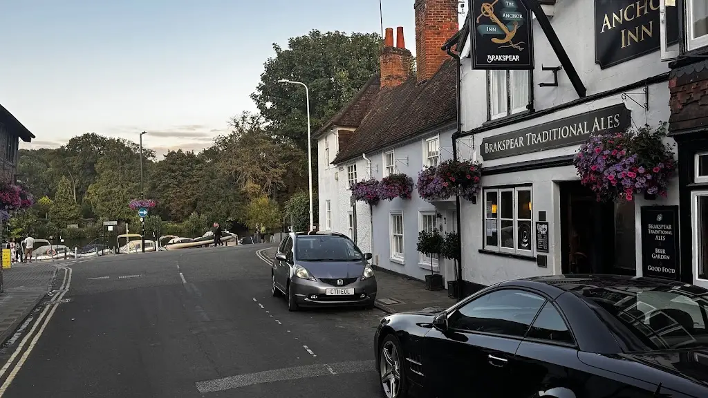 Tom Gallagher_The Anchor Inn_Henley-on-Thames_recensione
