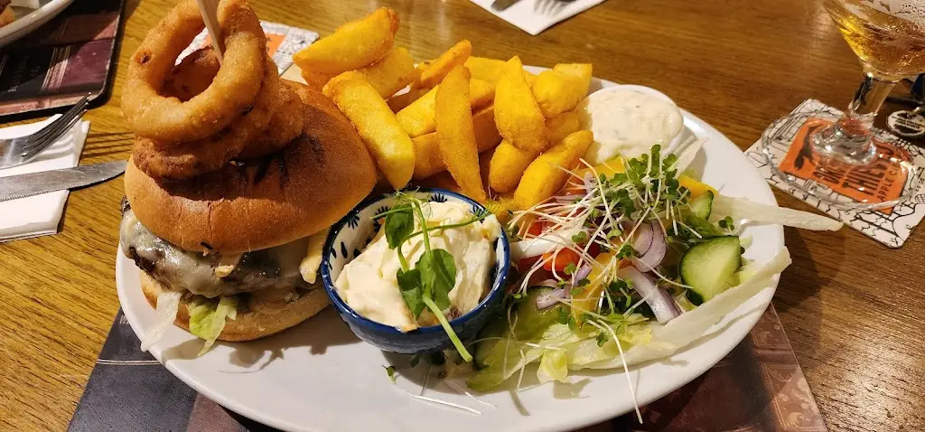 imad alnema_The Fox_Henfield_review