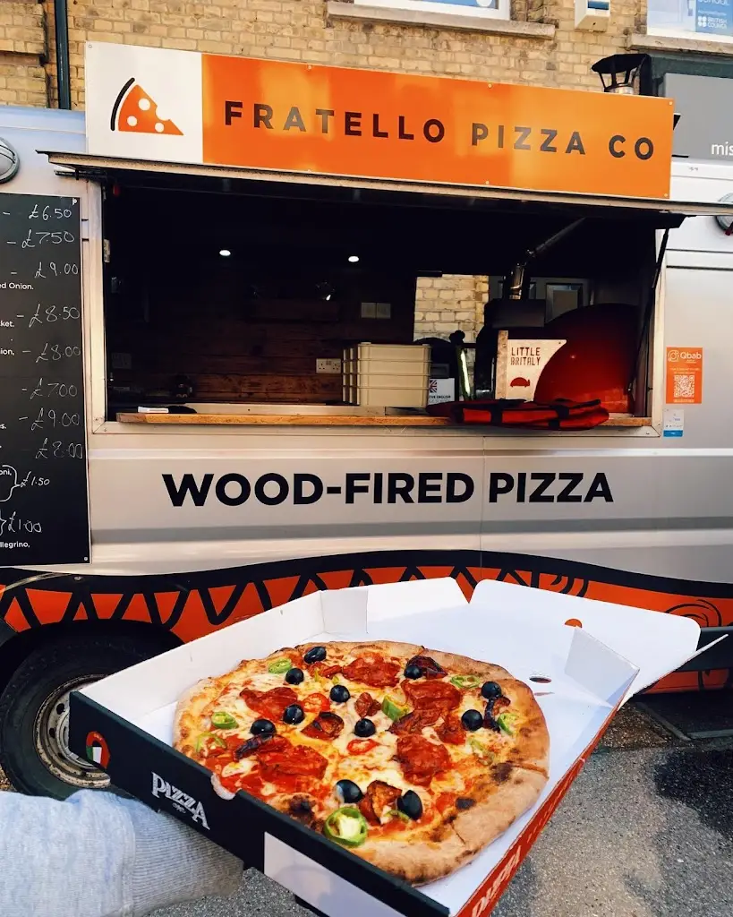 Fratellopizzaco_Henfield_slider_image_2