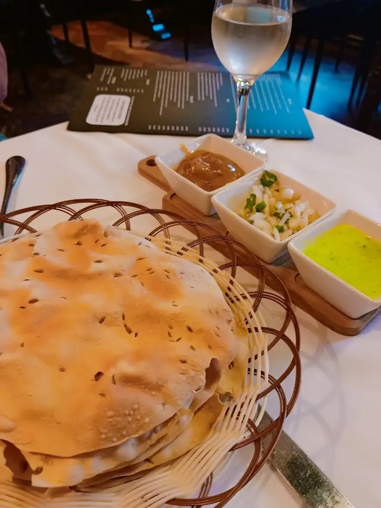 Danny Lee_Elaichi by SK_Henfield_review