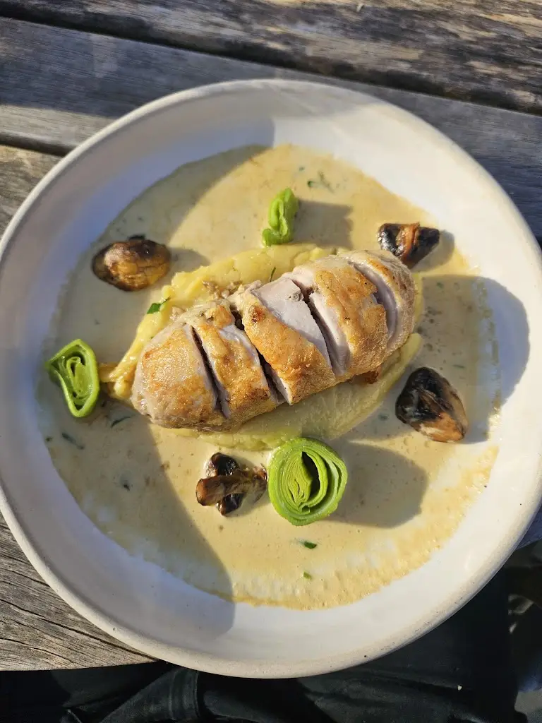 Mark Ireland_The Black Swan_Henley in Arden_review