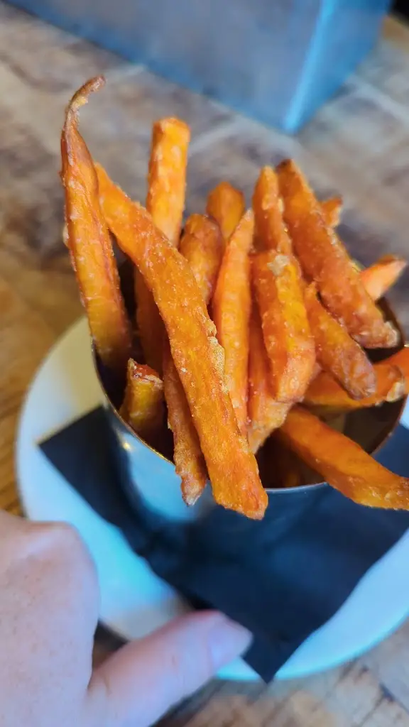 Emily P_The Nags Head_Henley in Arden_review