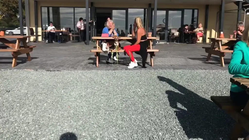 The View_Henley in Arden_slider_image_2