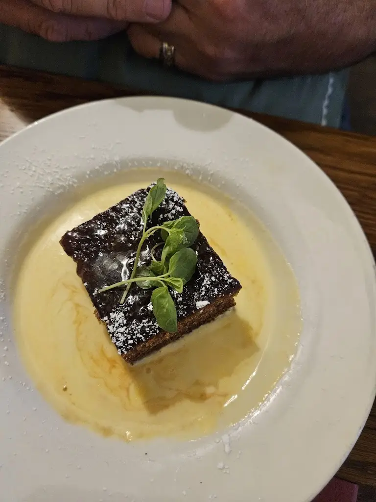 Phedra Gash_Fleur de Lys_Henley in Arden_recensione