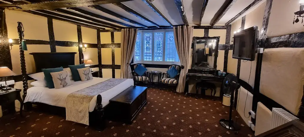 The White Swan Hotel_Henley in Arden_slider_image_2