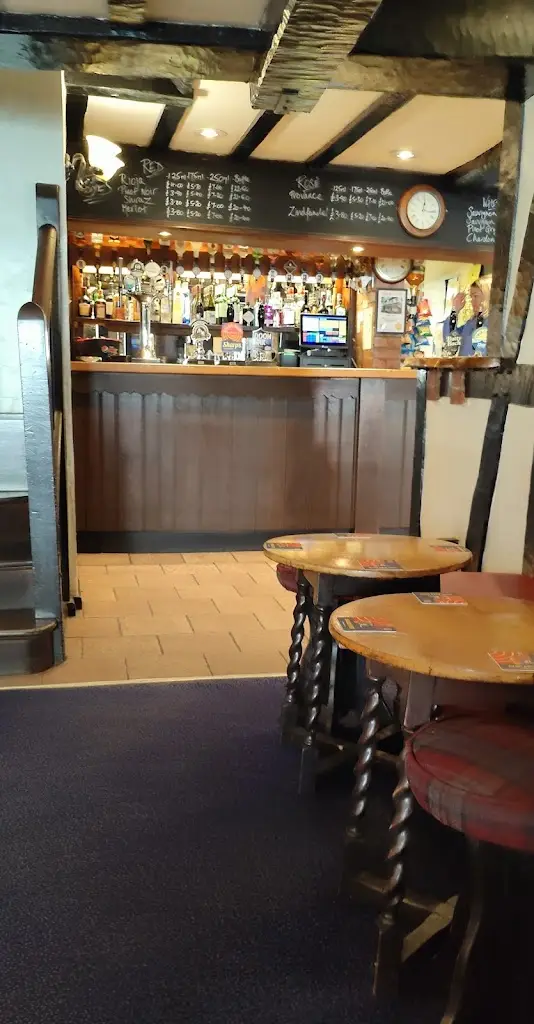 The Three Tuns_Henley in Arden_slider_image_2