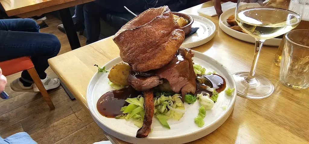 Stephen Skinner_The Winged Spur_Henley in Arden_review