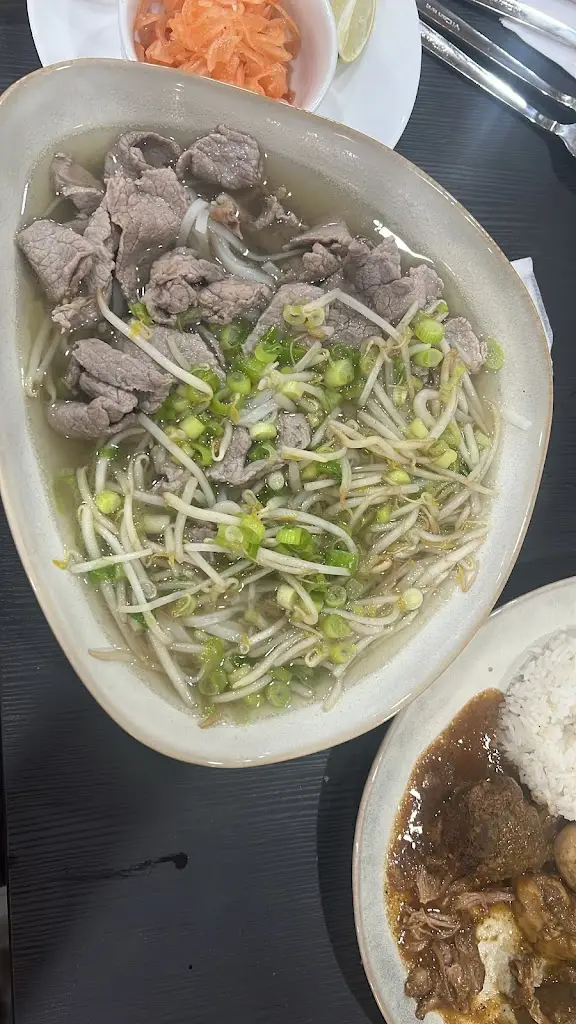 Matthew Joe Abraham_GOLDEN LOTUS FOOD & DRINK_Herne Bay_review