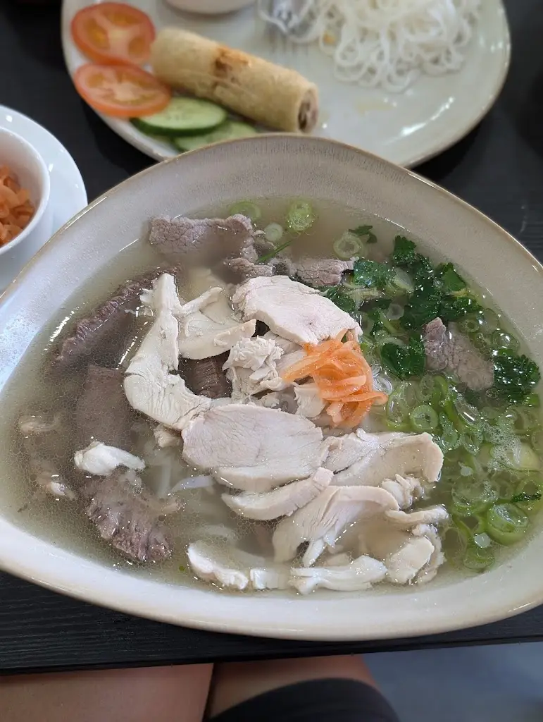 GOLDEN LOTUS FOOD & DRINK_Herne Bay_slider_image_2