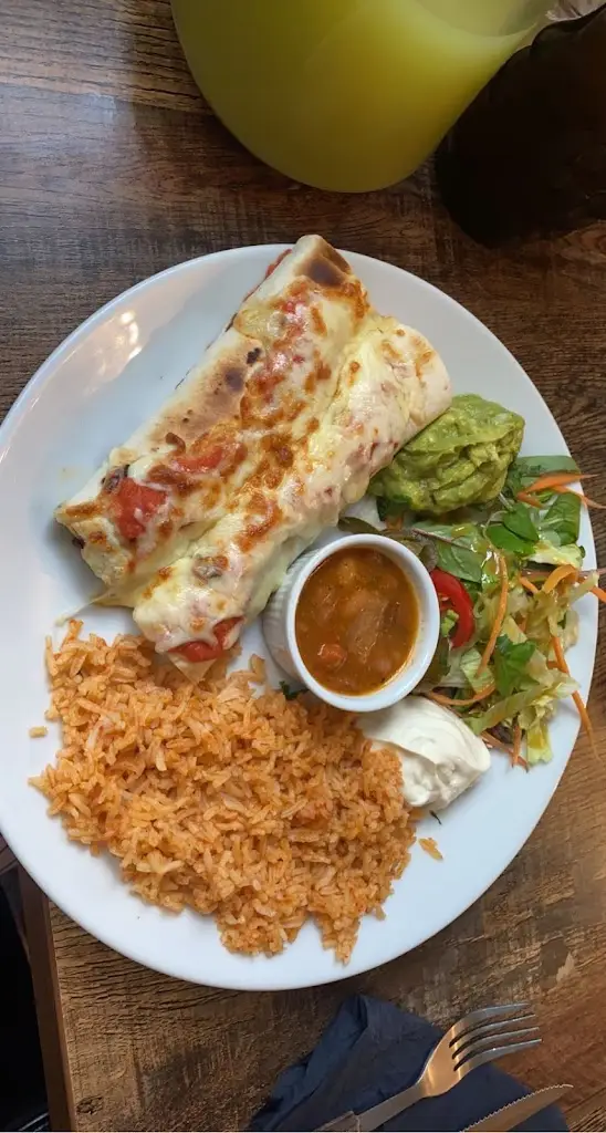 Chloe Houl_Saloon Bar & Grill_Herne Bay_review