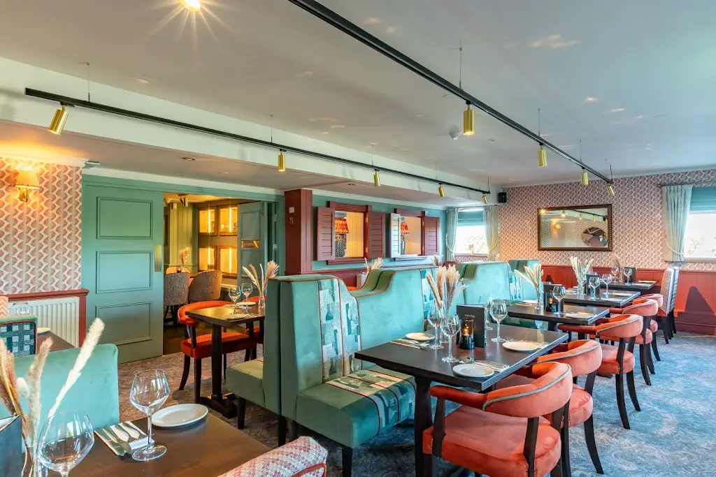 Pheasant Inn Liverpool restaurant in Hightown