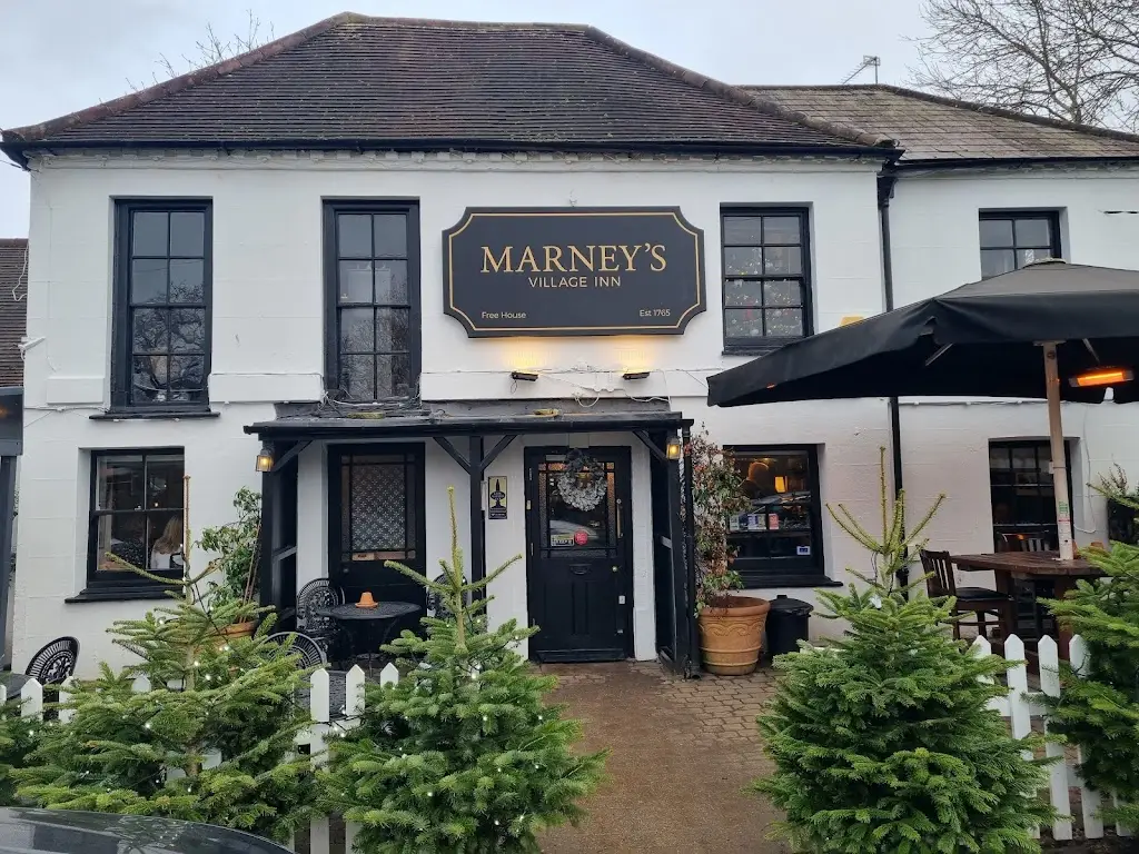 Marney's Village Inn_Hinchley Wood_slider_image_1