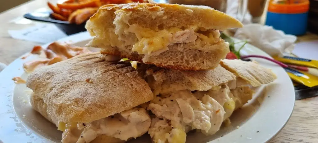 Menu_Georgie's Coffee House & Wine Bar_Hinchley Wood_image_4