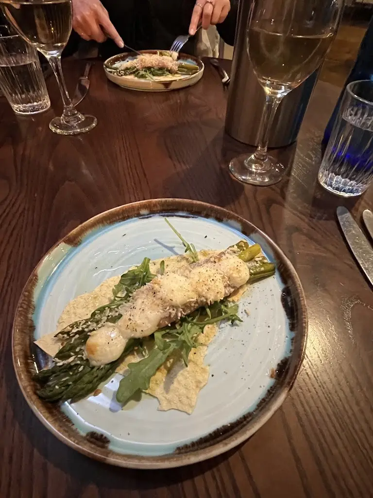 Samuel Lardner_Inferno Italian Restaurant & Bar_Hinckley_review