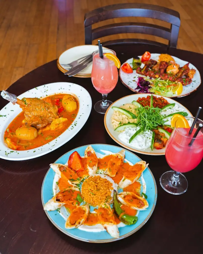 Sumac Grill_Hinckley_slider_image_3