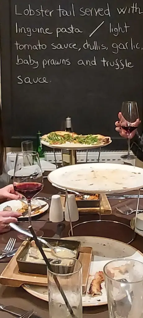 Nas Khan_Il Vecchio_Heywood_review