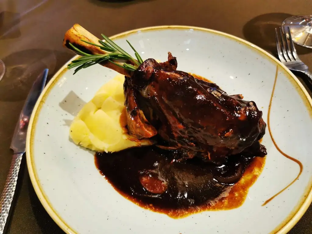 Il Vecchio_Heywood_slider_image_2