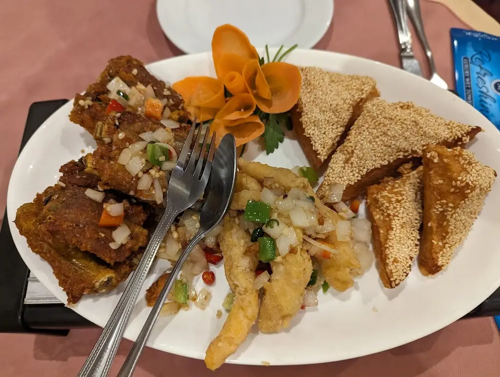 Prian Radia_Hoya's_Heywood_review