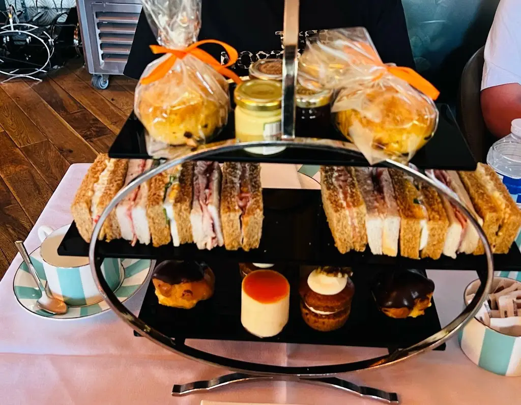 Nicole Borneuf - Callan_Pavilion Bistro_Heywood_review