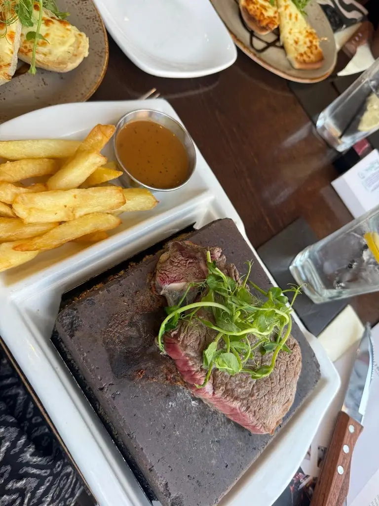 Whitney Yankey_Summat to Ate Steak Restaurant & Function Rooms_Hindley_review