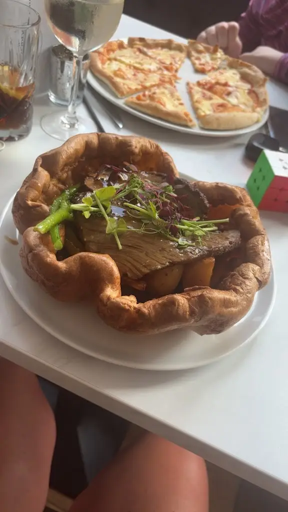 Kerry Hurst_Dough_Hindley_review