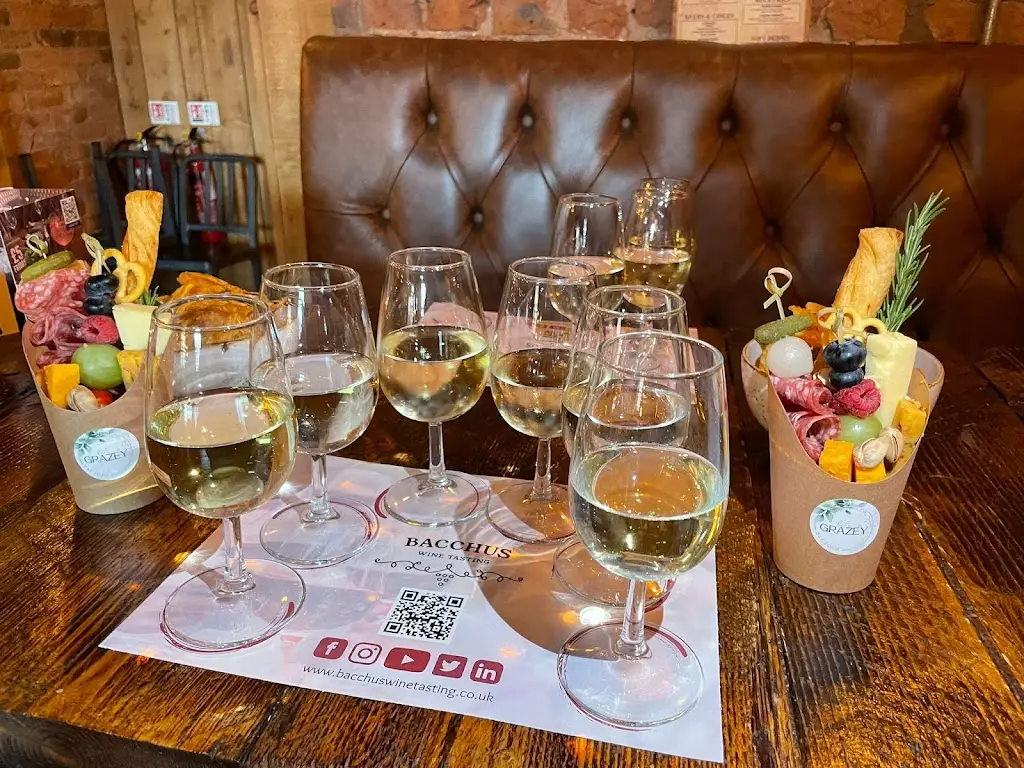 Kore_Hindley_slider_image_2