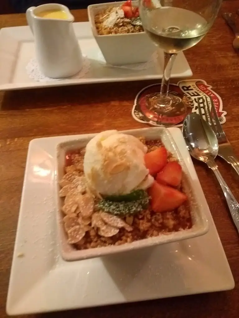 gill konradt_The Rose & Crown_Histon_review