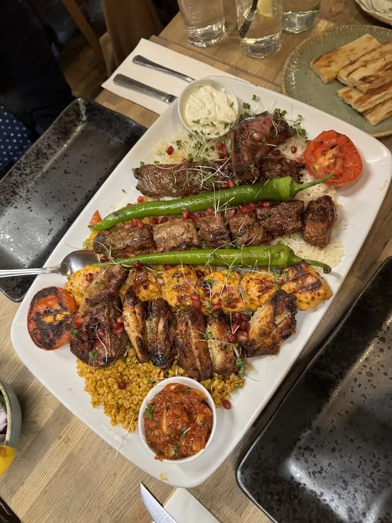 Turkish Kitchinn_Hockley_slider_image_3