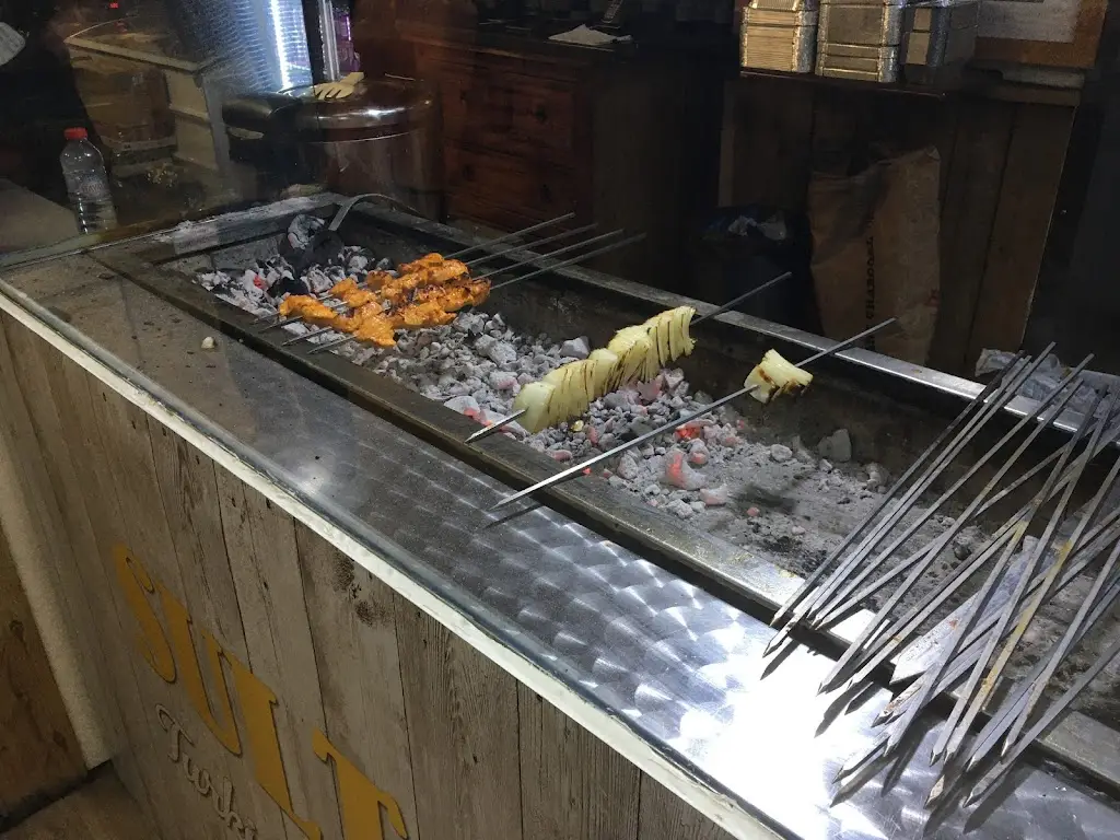 John Warlow_Sultan BBQ_Bagworth_review